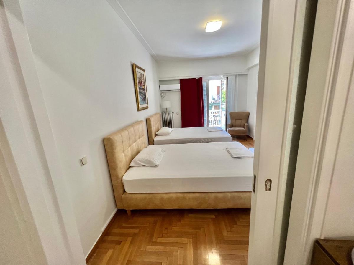 Victoria Grand Palace Apartments Atenas Exterior foto